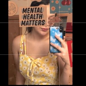 Yellow dress with little white flowers 🌼